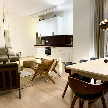 Cosy, Spacious, And Central Berlin Exterior foto