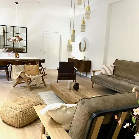Cosy, Spacious, And Central Berlin Exterior foto