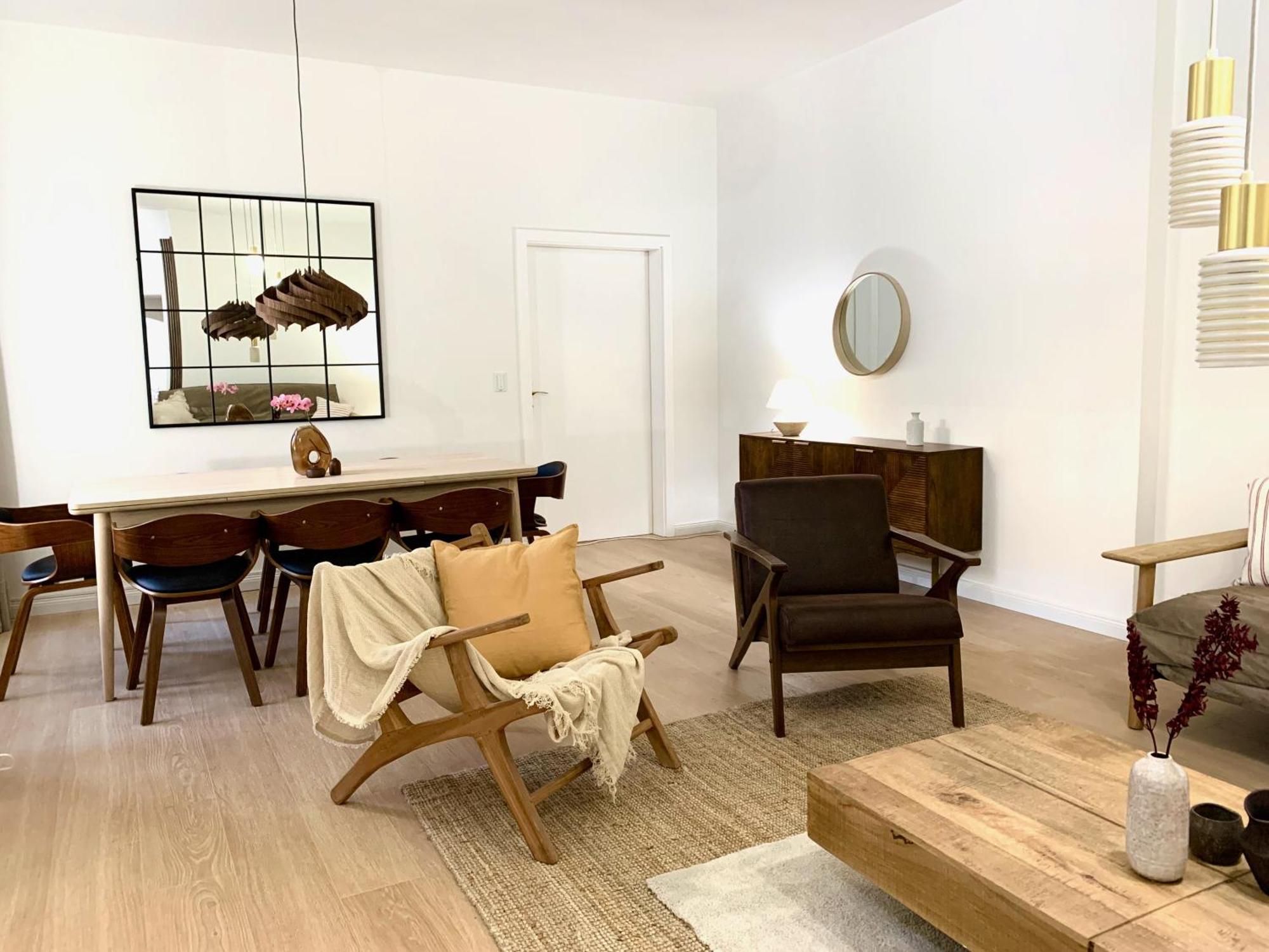 Апартаменты Cosy, Spacious, And Берлин